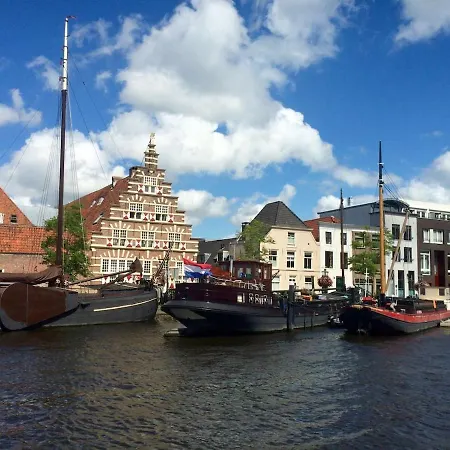 Lovely Cozy Houseboat Rembrandt, Old Centre *