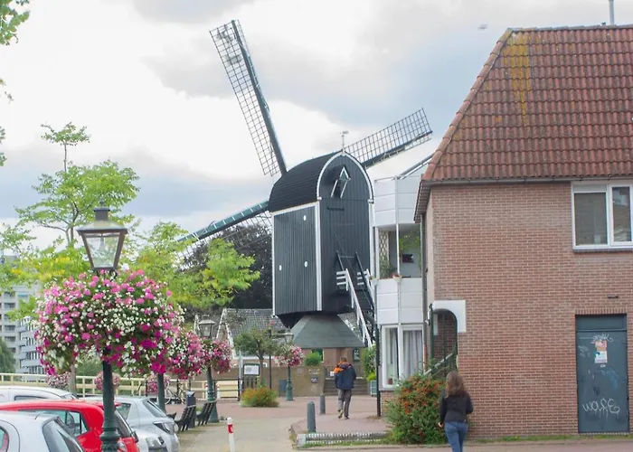 Lovely Cozy Houseboat Rembrandt, Old Centre Båthotell Leiden