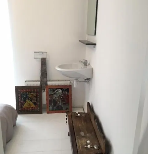 Båthotell Lovely Cozy Houseboat Rembrandt, Old Centre