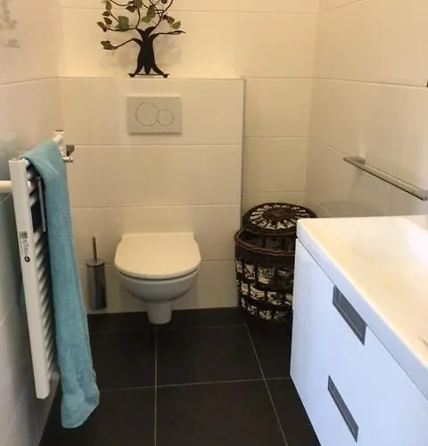 Lovely Cozy Houseboat Rembrandt, Old Centre Båthotell Leiden