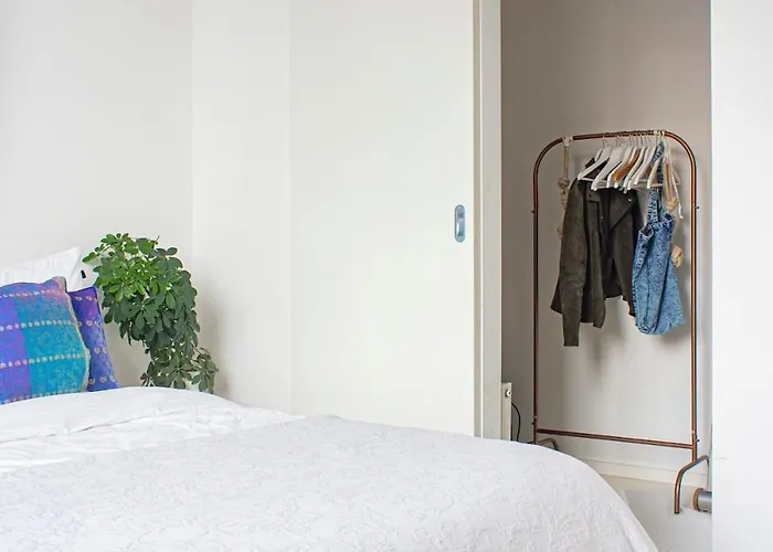 Båthotell Lovely Cozy Houseboat Rembrandt, Old Centre Leiden