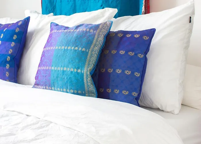 Lovely Cozy Houseboat Rembrandt, Old Centre Båthotell