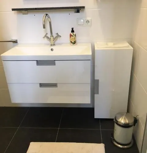 Lovely Cozy Houseboat Rembrandt, Old Centre Båthotell *