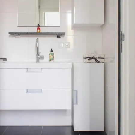 Lovely Cozy Houseboat Rembrandt, Old Centre Tekne