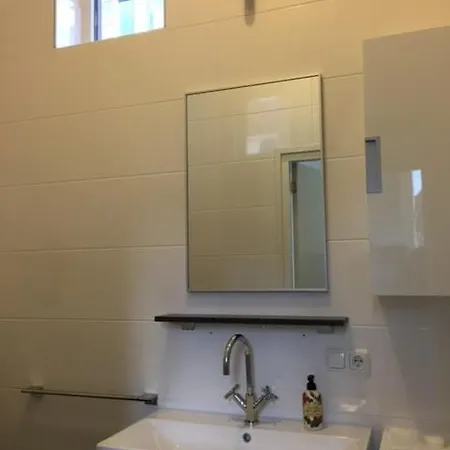 Lovely Cozy Houseboat Rembrandt, Old Centre *