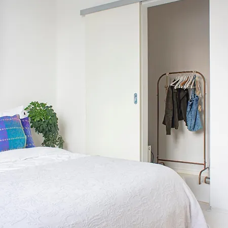 Tekne Lovely Cozy Houseboat Rembrandt, Old Centre Leiden