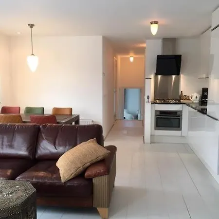 Tekne Lovely Cozy Houseboat Rembrandt, Old Centre Leiden