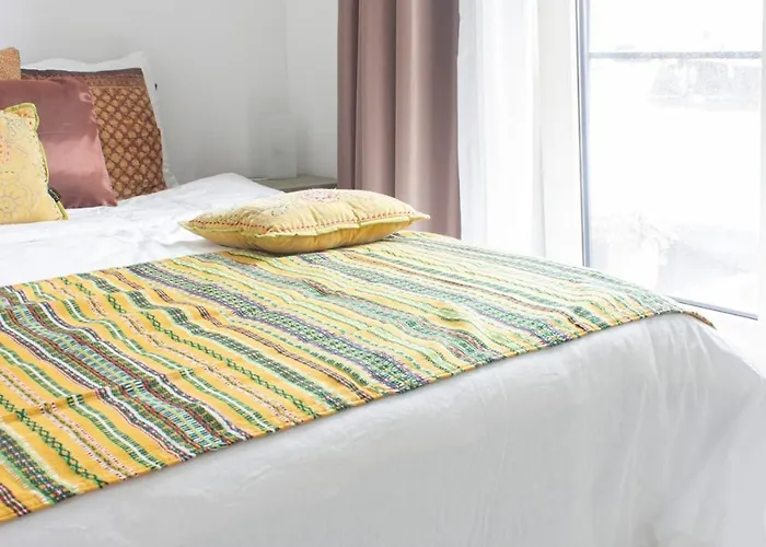 Botel Lovely Cozy Houseboat Rembrandt, Old Centre Leiden