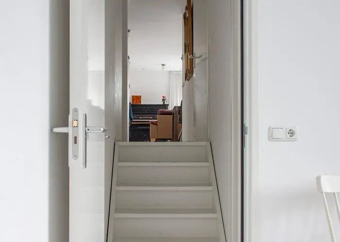 Lovely Cozy Houseboat Rembrandt, Old Centre Botel *